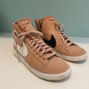 Nike Blazer Mid Rebel